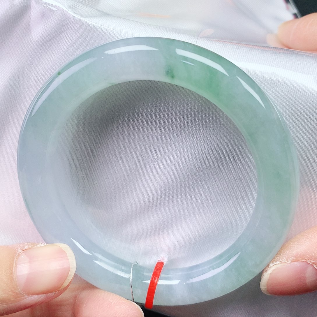 翡翠手镯未镶嵌53胖