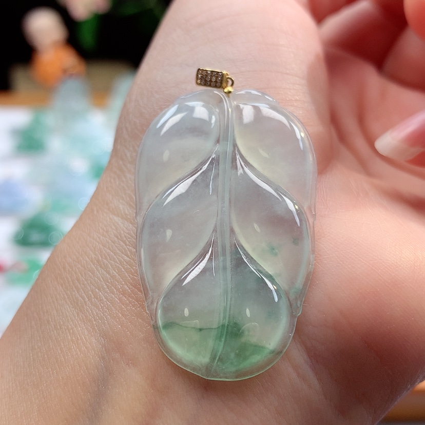 【闪购商品】翡翠18K金镶嵌吊坠(赠链)