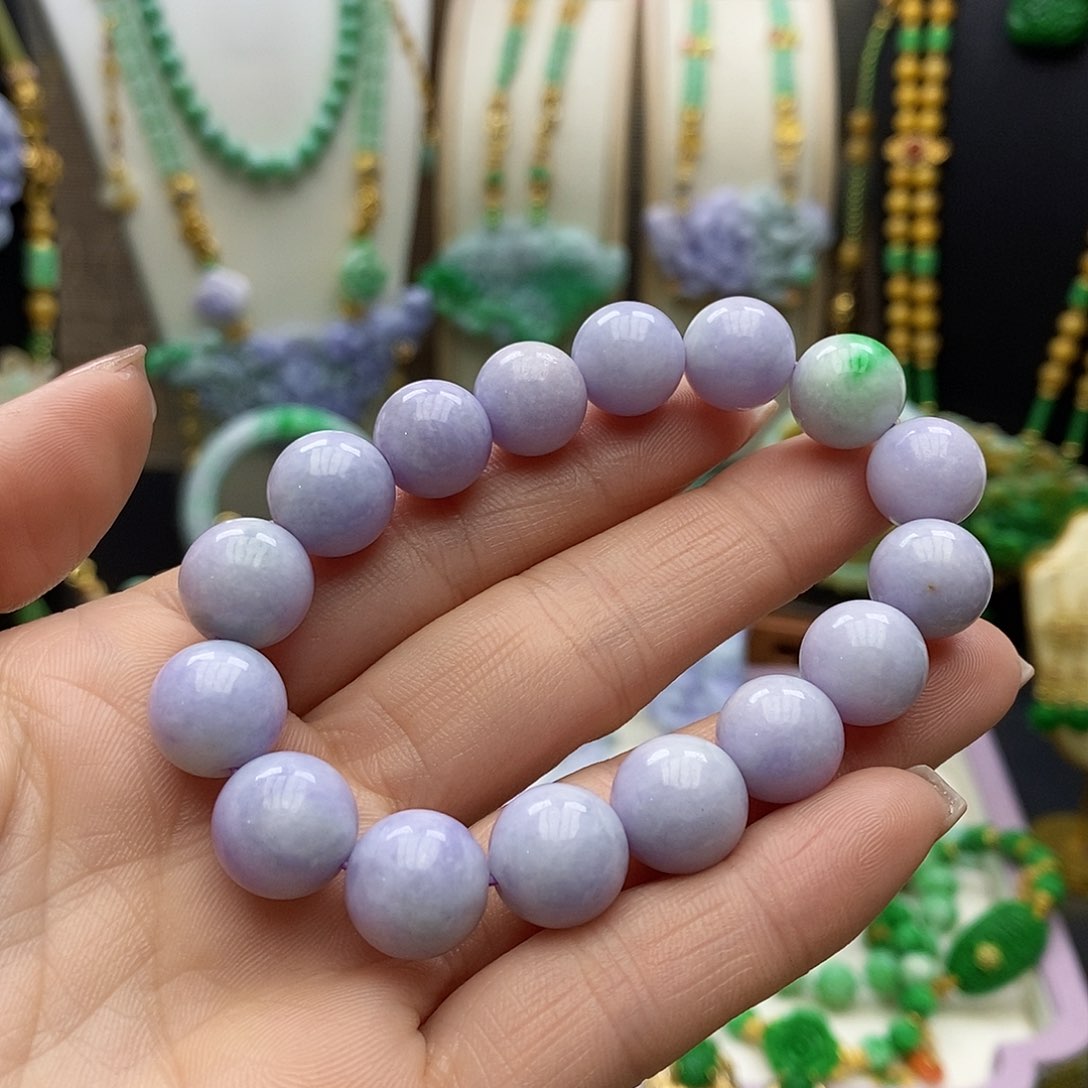 翡翠颈饰未镶嵌天然