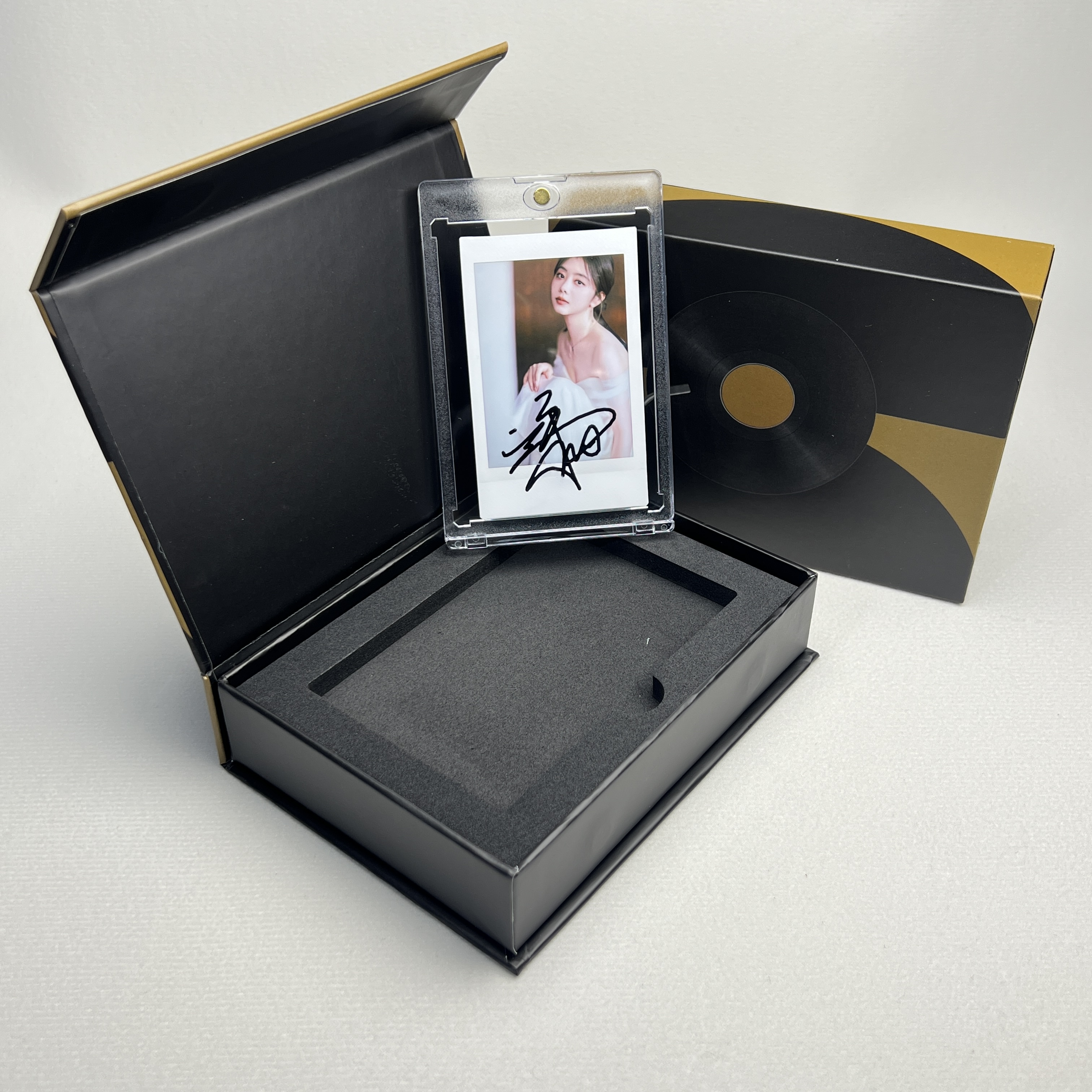 N7767谭松韵 签名正品拍立得照片 白边