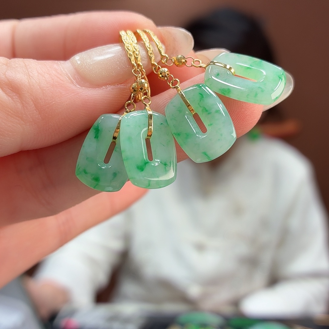 翡翠18K金镶嵌耳饰多样性发1