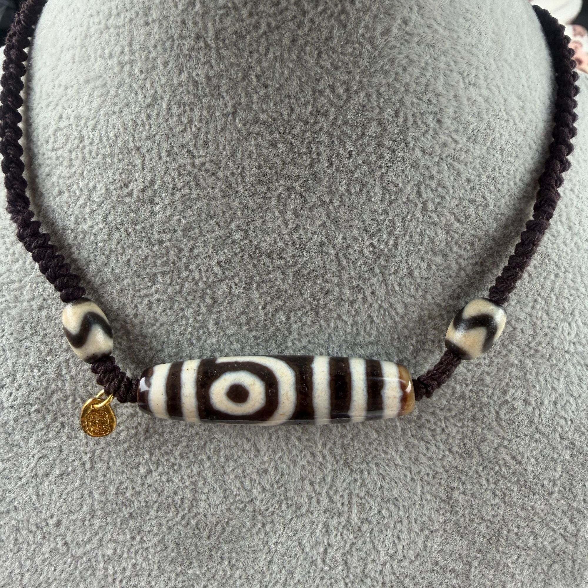 天然玛瑙行运纯手工牙黄满钙化大尺寸台珠如意二眼天珠颈链