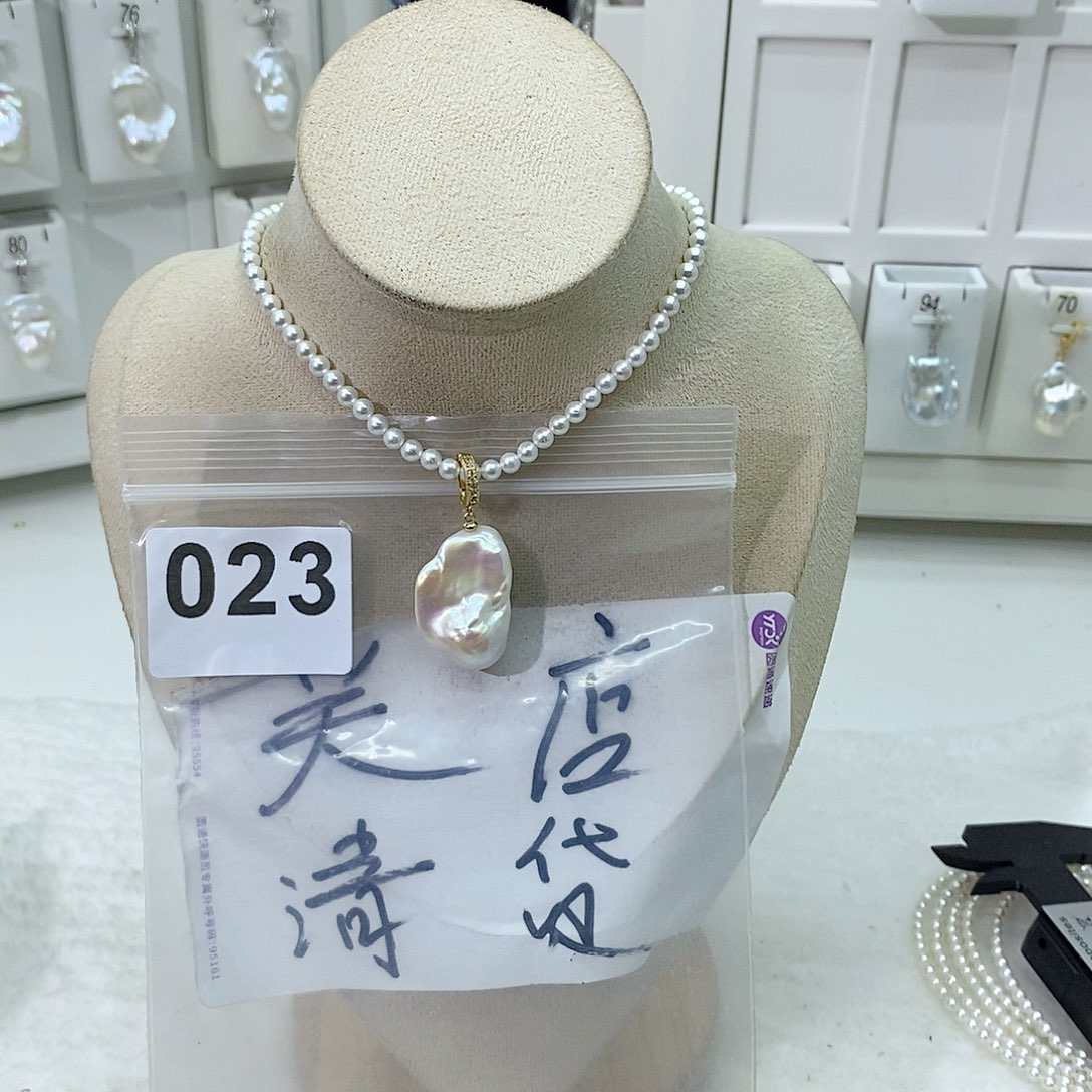 淡水珍珠颈饰合金