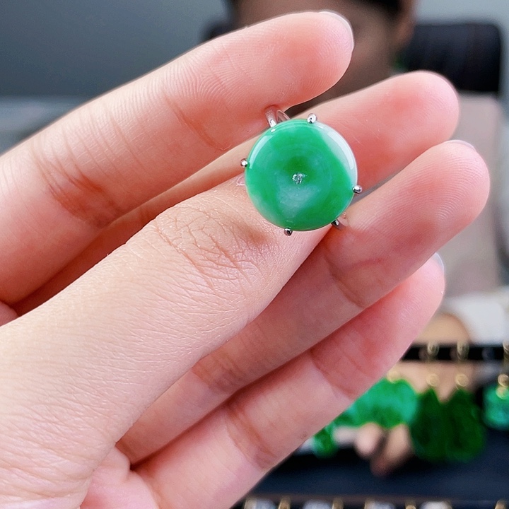 翡翠戒指银S925镶嵌饰品