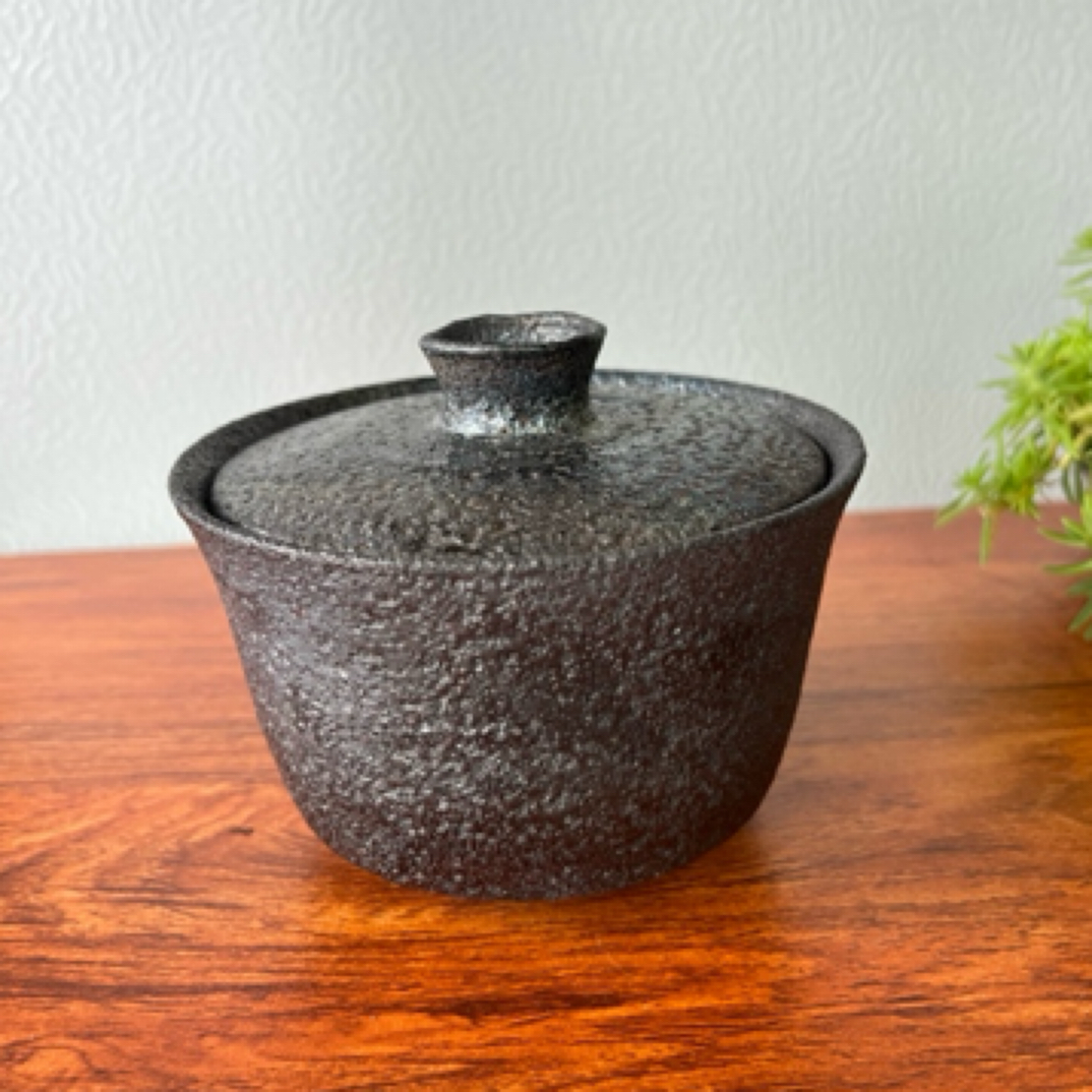 荥经黑砂茶具盖碗