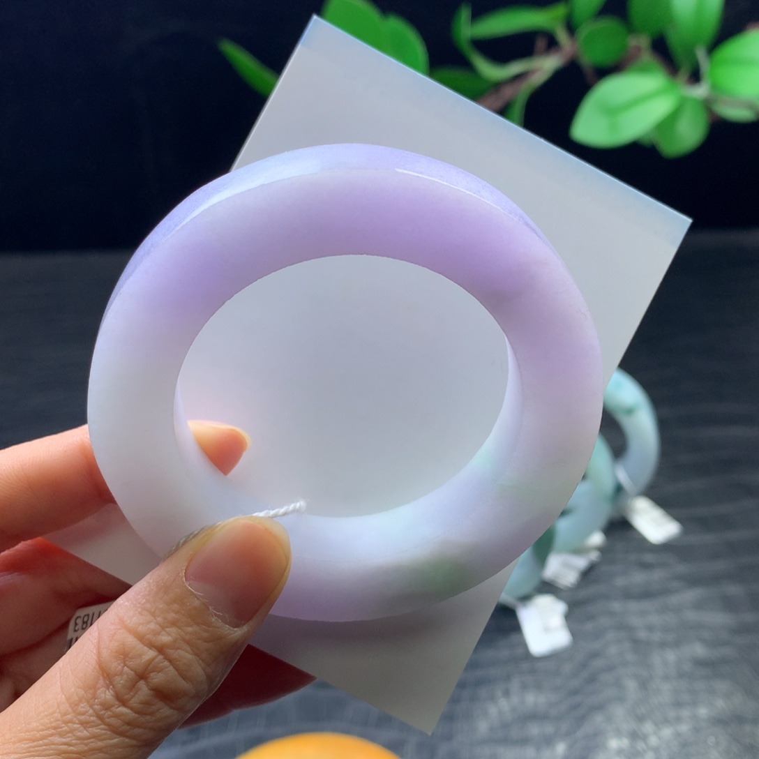 定制翡翠未镶嵌手镯