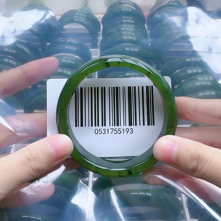 和田玉（碧玉）手镯未镶嵌5859微瑕