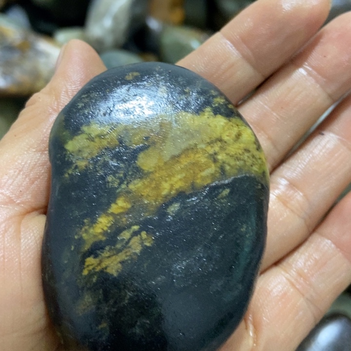 未镶嵌和田玉挂件石**记