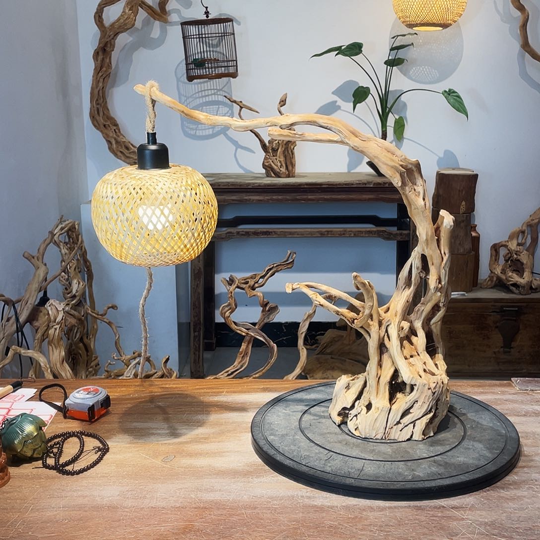 不***同天然根雕陶制艺术品