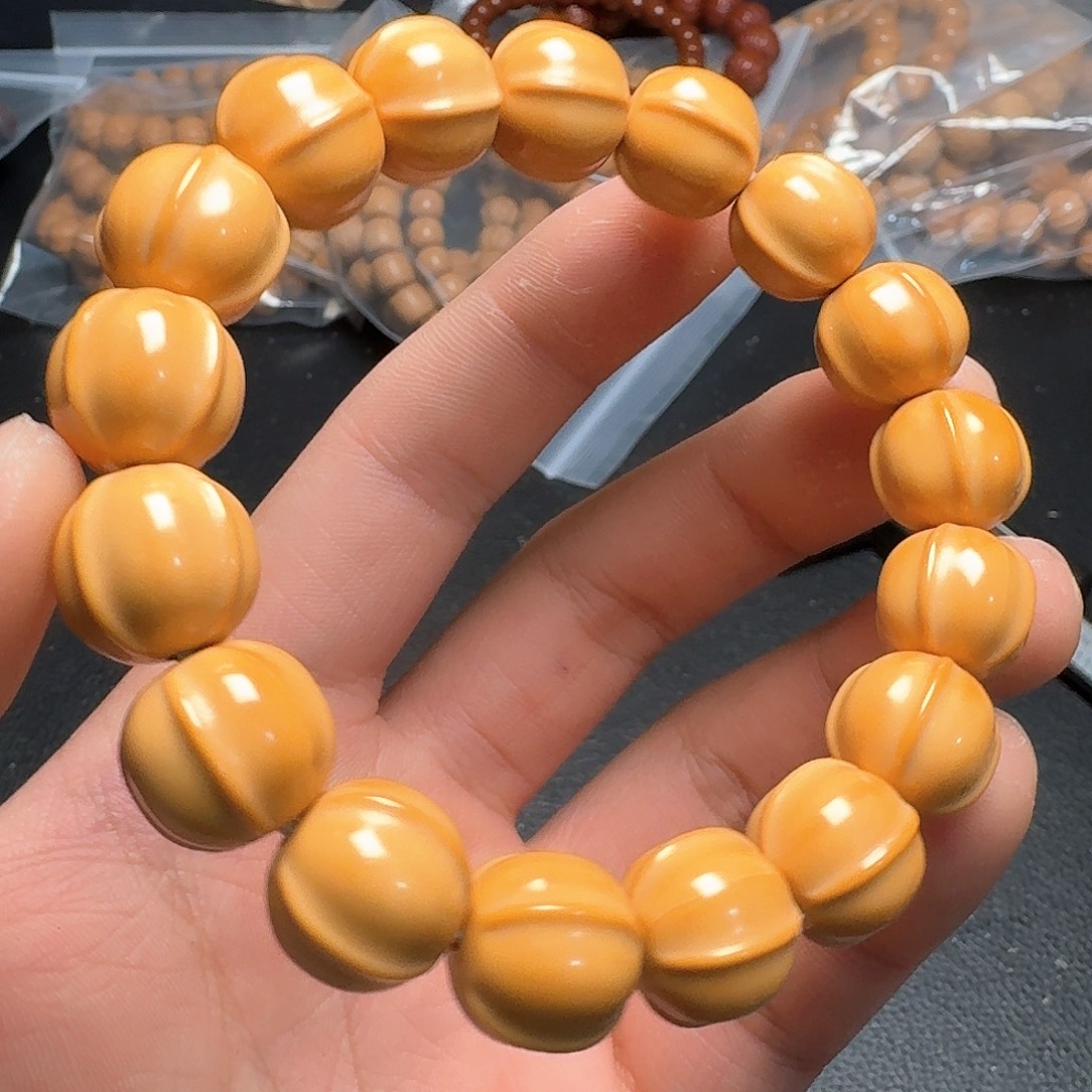 吊坠猴头核桃龙炎鲨鱼背全品