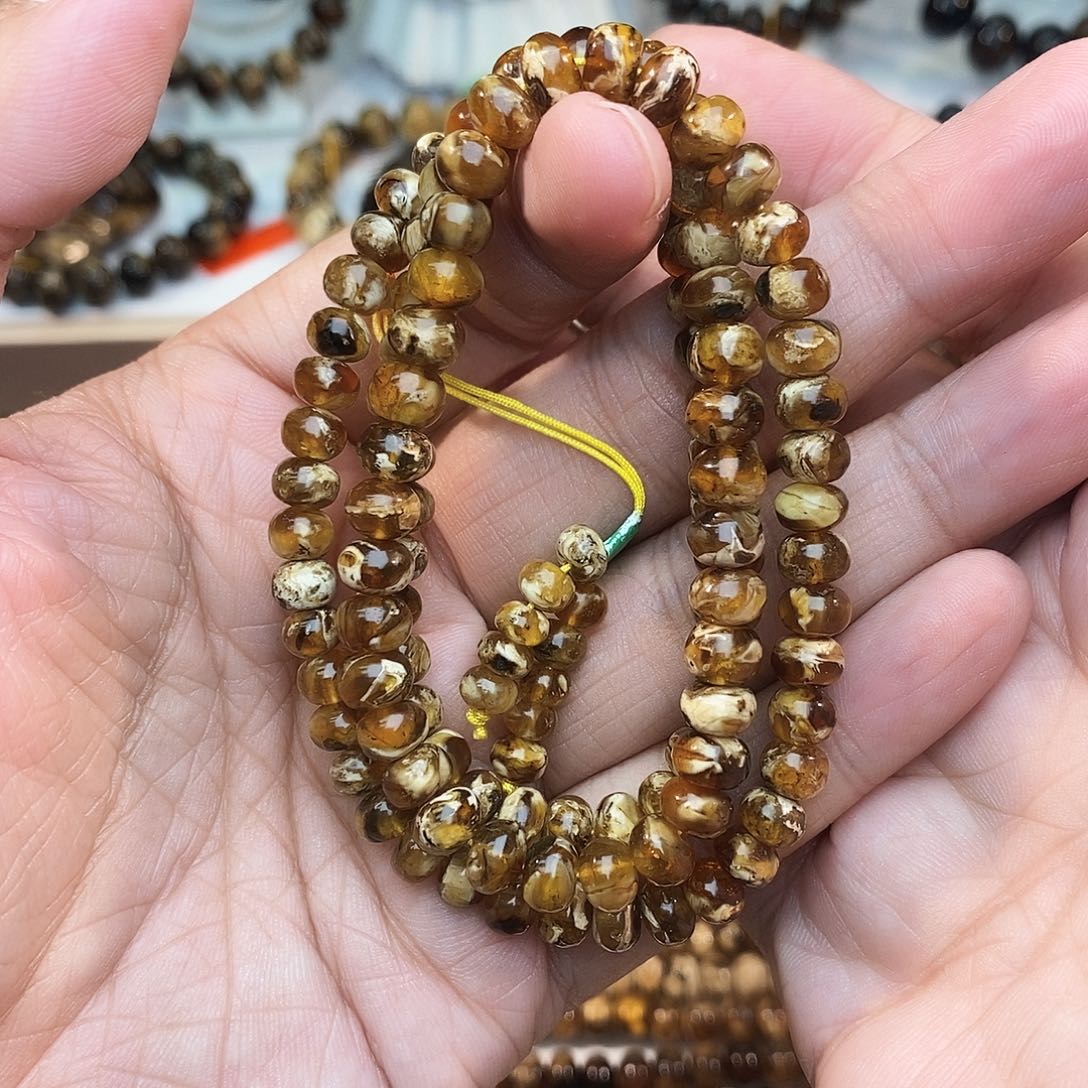 琥珀未镶嵌裸石6溶洞