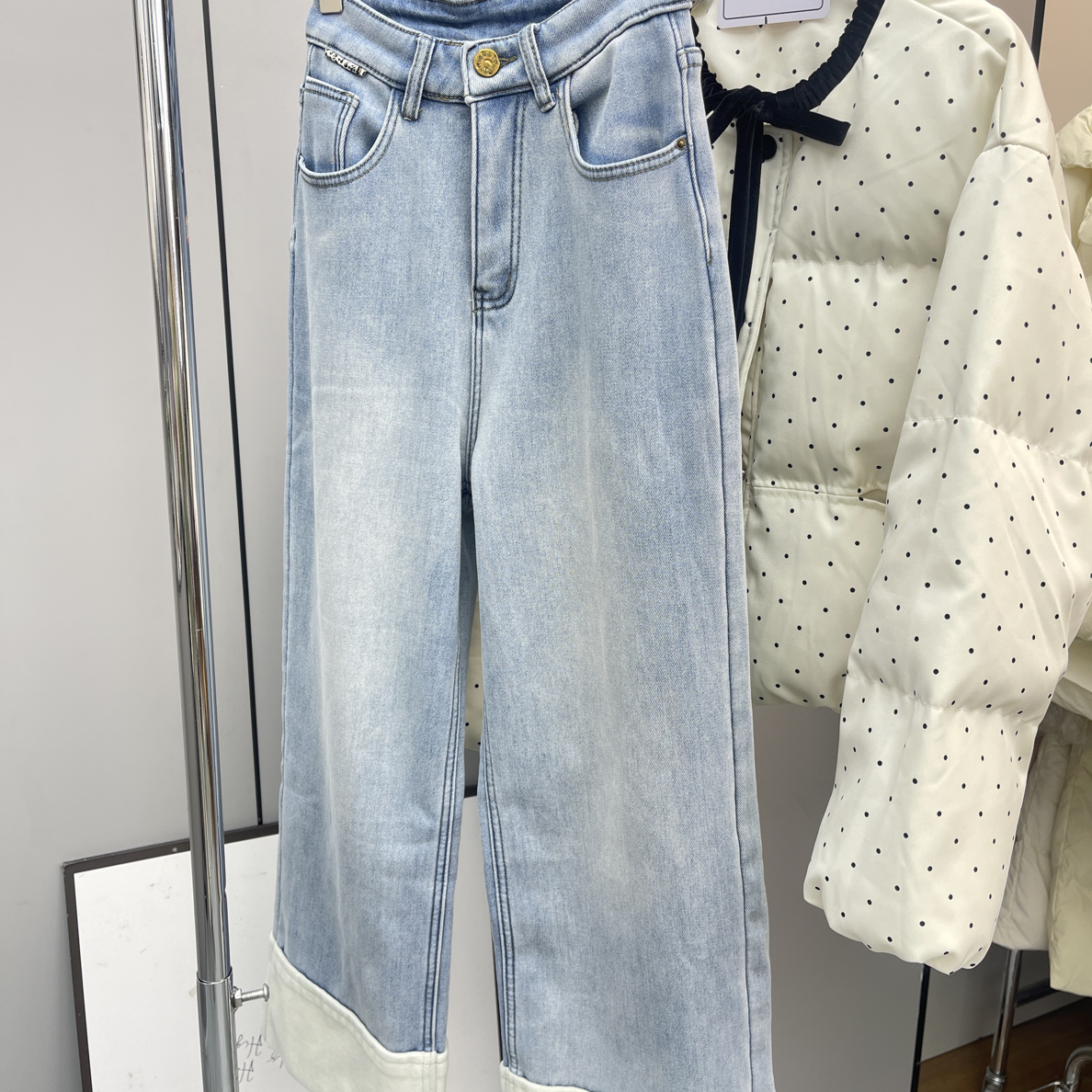 「香香」时尚百搭翻边牛仔直筒裤