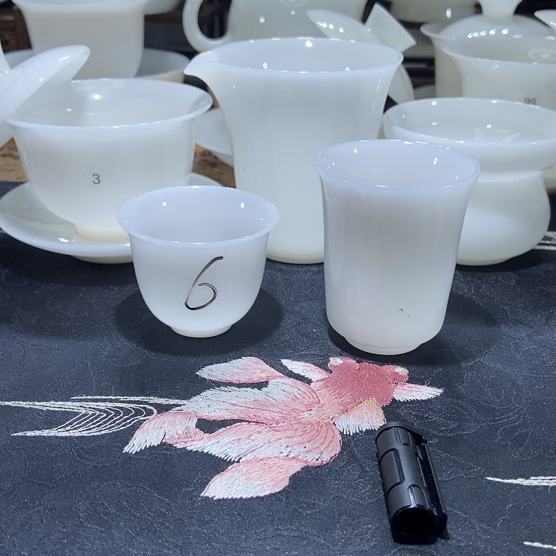 这里不方便吗不敢说话不给发消息就行