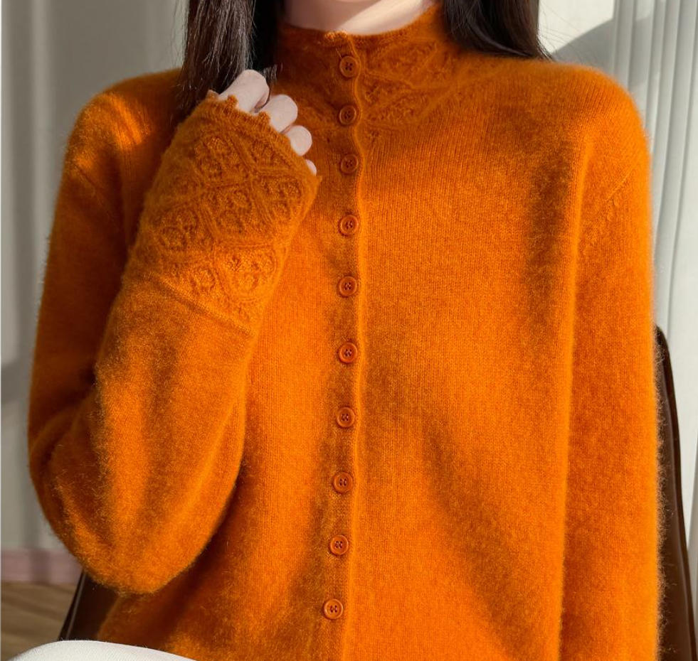 加厚款~能机洗！软糯亲肤半高领钩花花边袖针织衫女保暖毛衣外套