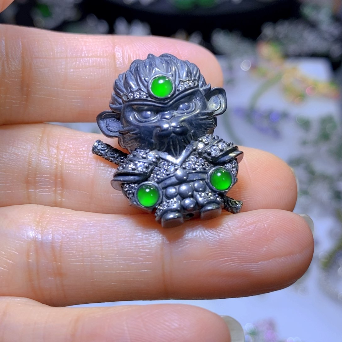 翡翠颈饰银S925镶嵌天然翡翠