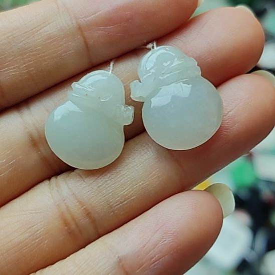 翡翠未镶嵌颈饰13   