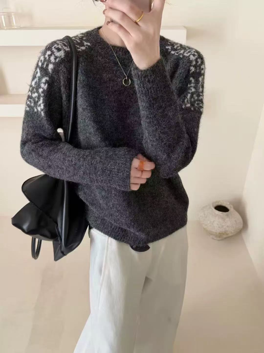 T1159 <甜酷小野豹> 韩系米色甜辣风豹纹针织套头女