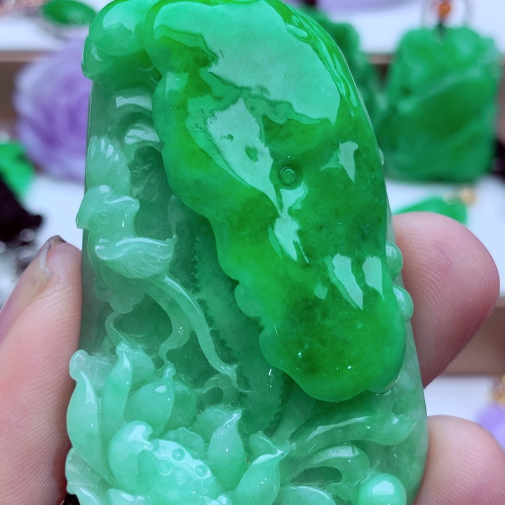 翡翠未镶嵌吊坠(不含链)