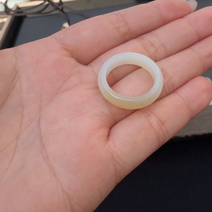 和田玉未镶嵌颈饰鹅