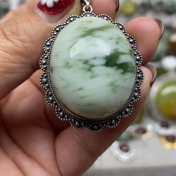 蛇纹石玉吊坠银S925镶嵌