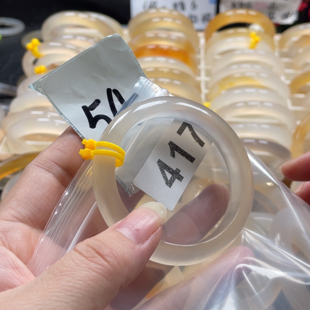 玛瑙/玉髓未镶嵌手镯