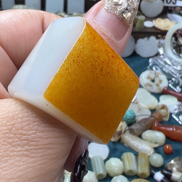 和田玉颈饰未镶嵌远**叶