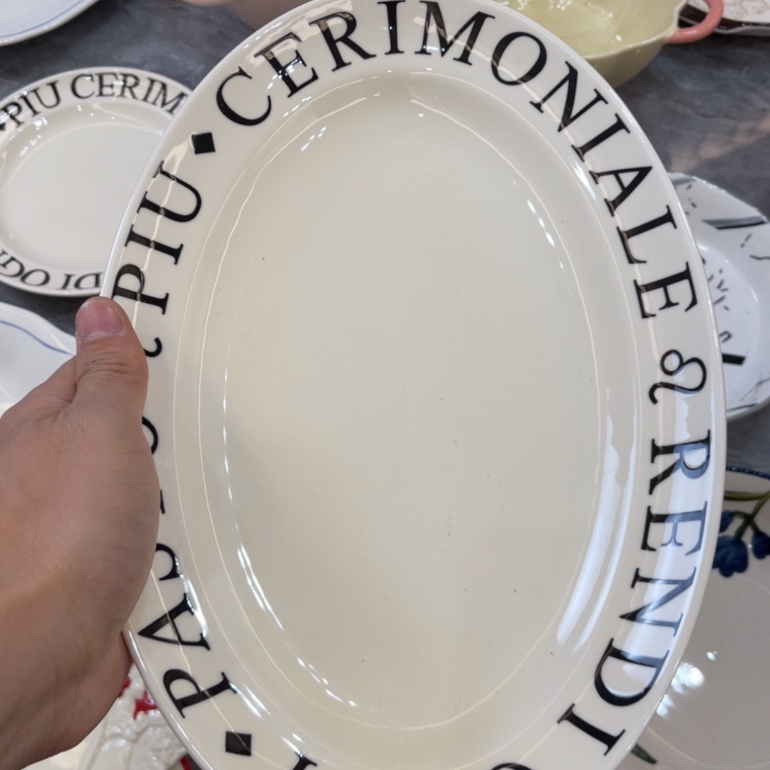 陶瓷微瑕餐具介意勿拍，满18飞！