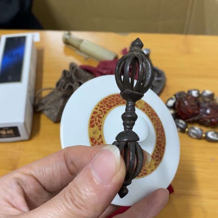 瓷片哈中古工艺品一件