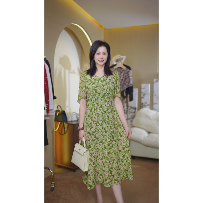 W070竹影青茶新款品质高轻奢高级感连衣裙