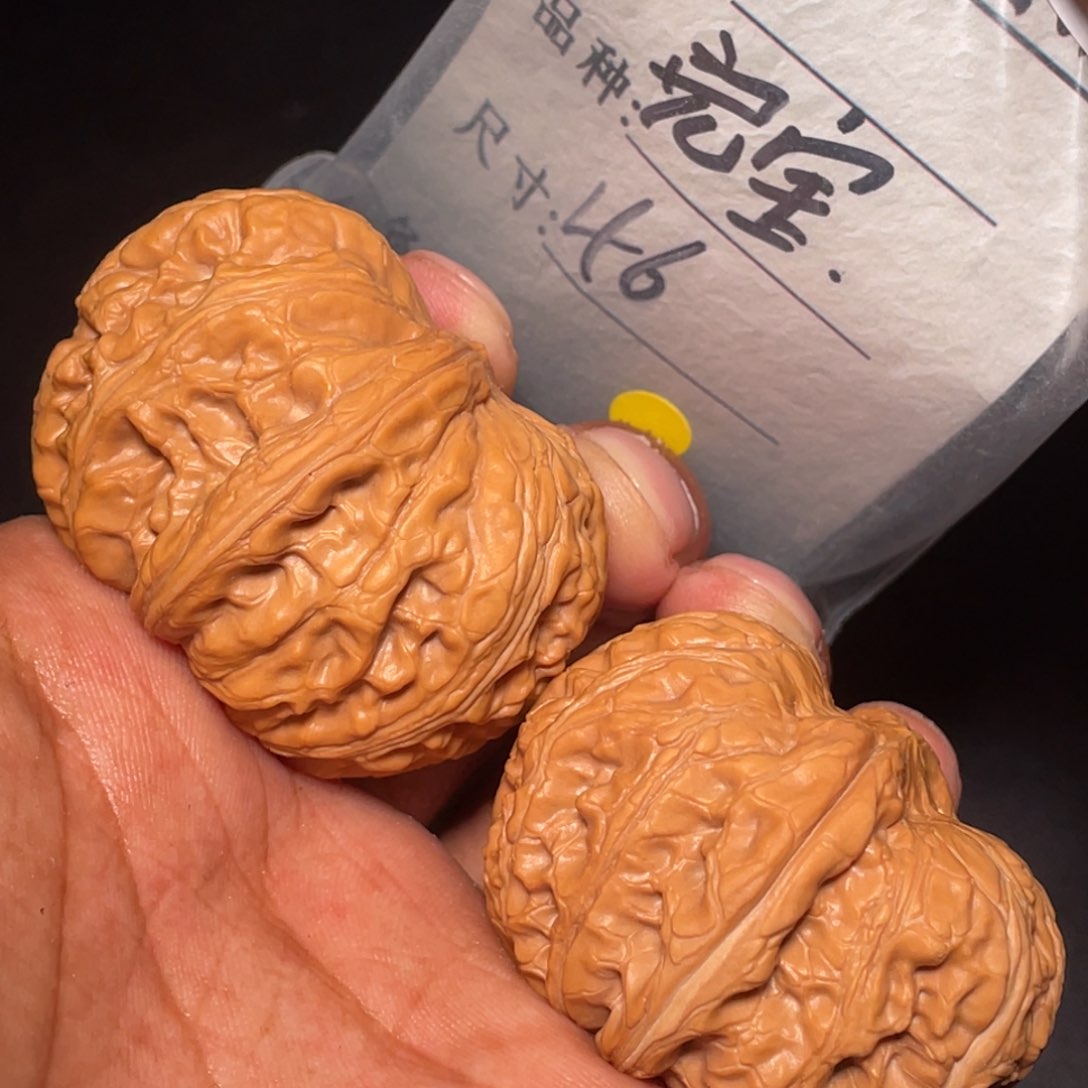 文玩核桃吊坠文玩核桃