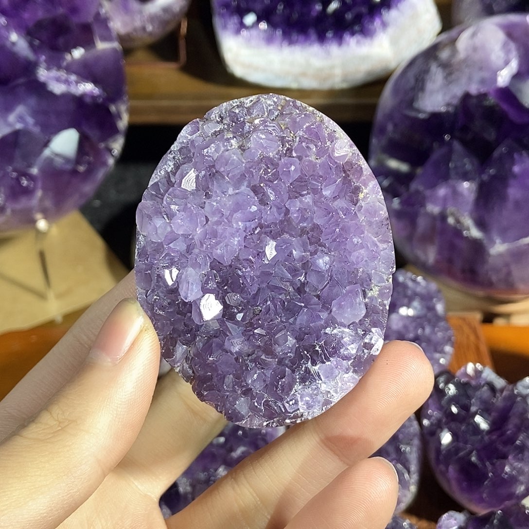 紫晶未镶嵌大型摆件（非配饰）