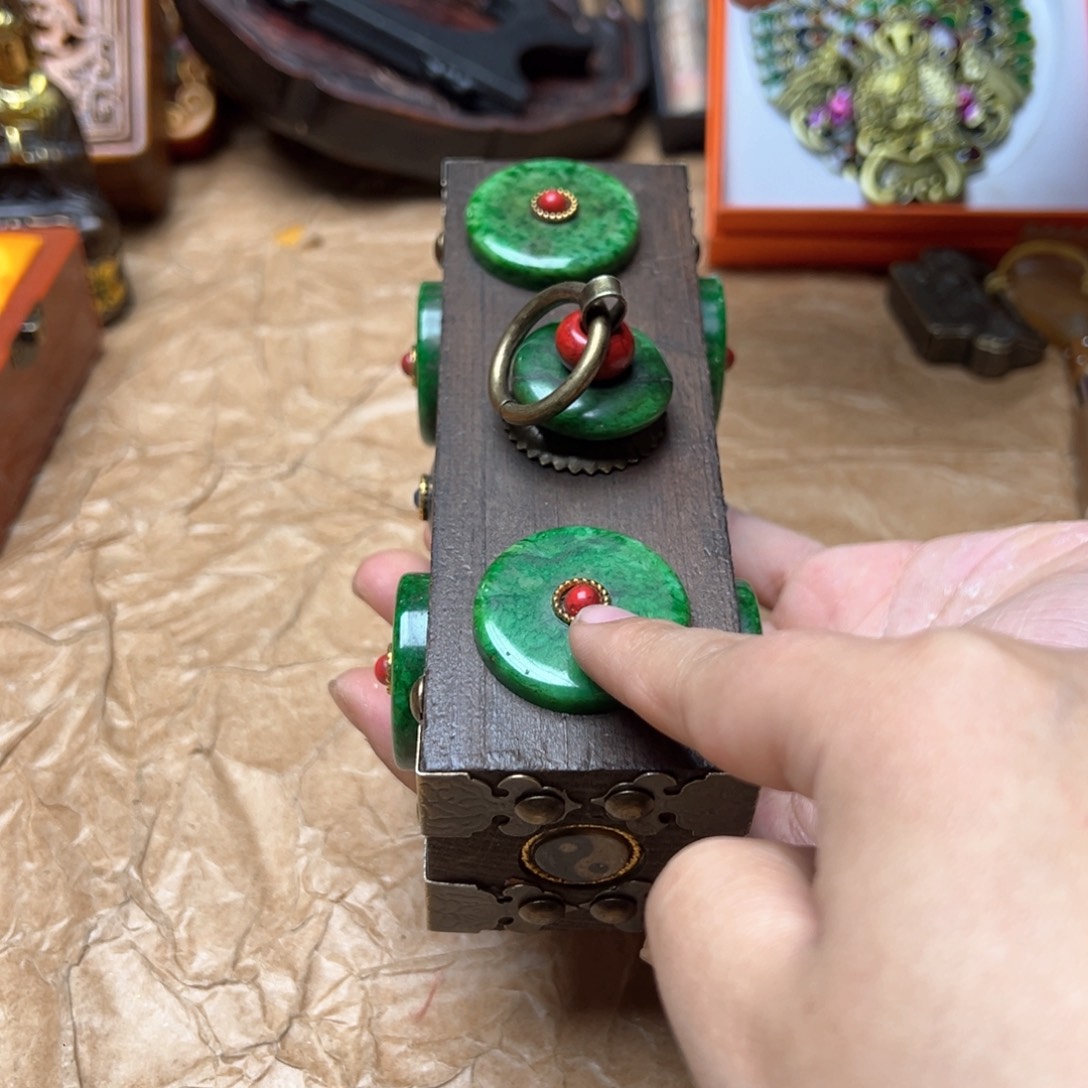 滴血莲花菩提吊坠