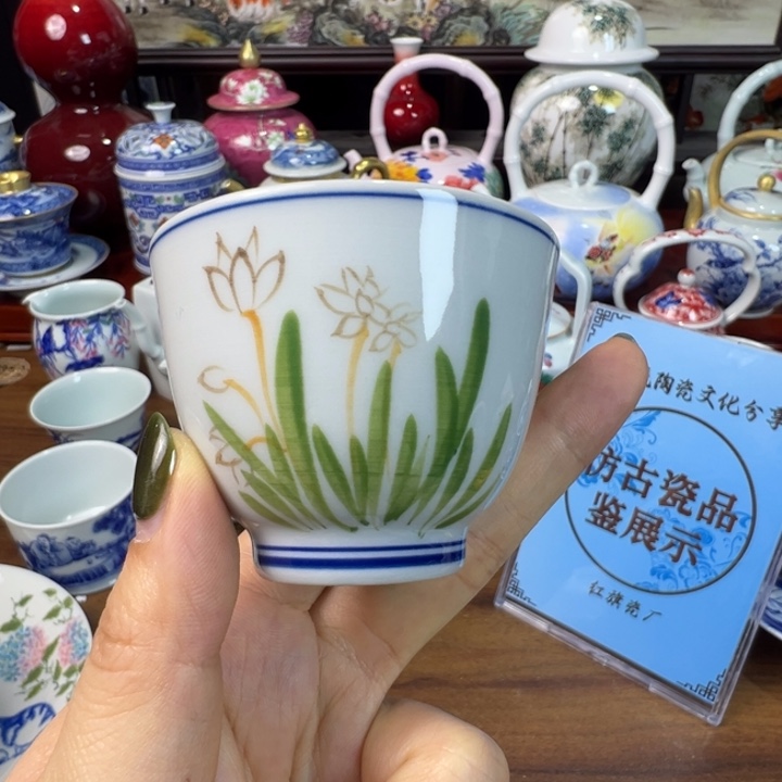 陶摆件景德镇陶瓷杯