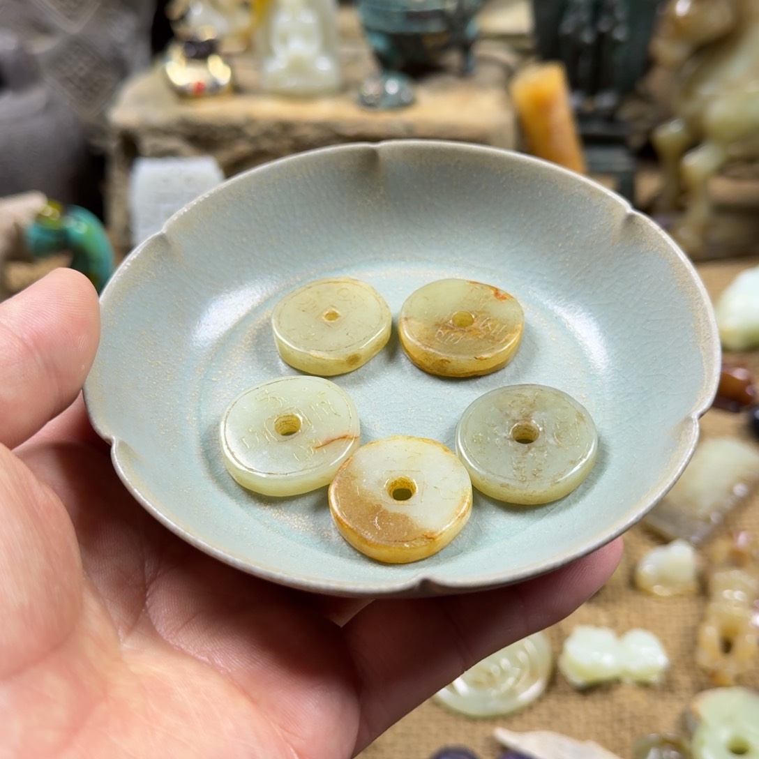 摆件富甲天下的大家庭