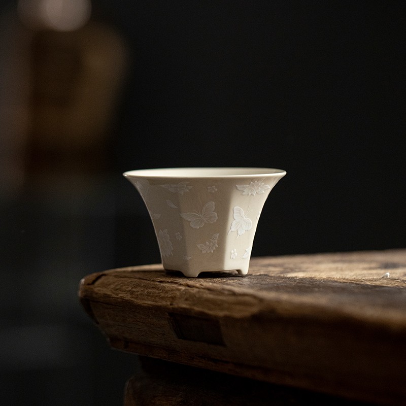 《堆白釉蝴蝶八方杯》仿古草木灰主人杯客杯品茗杯茶杯陶瓷家用杯