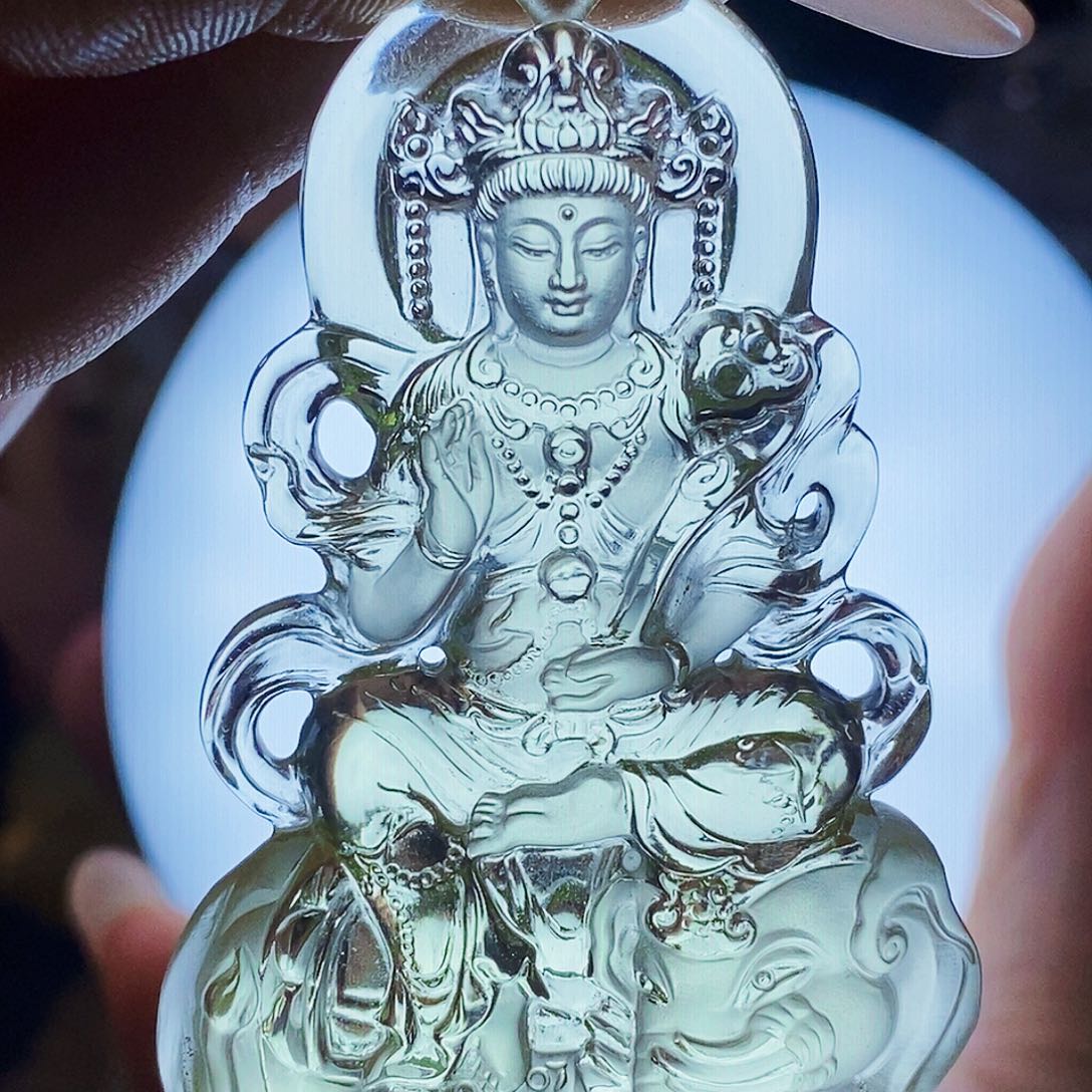 水晶颈饰未镶嵌随**化吊坠