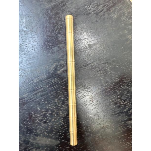 【孤品捡漏】铜竹节笔摆件