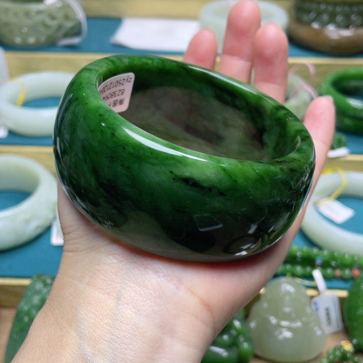 和田玉手镯64圈口 编号12未镶嵌