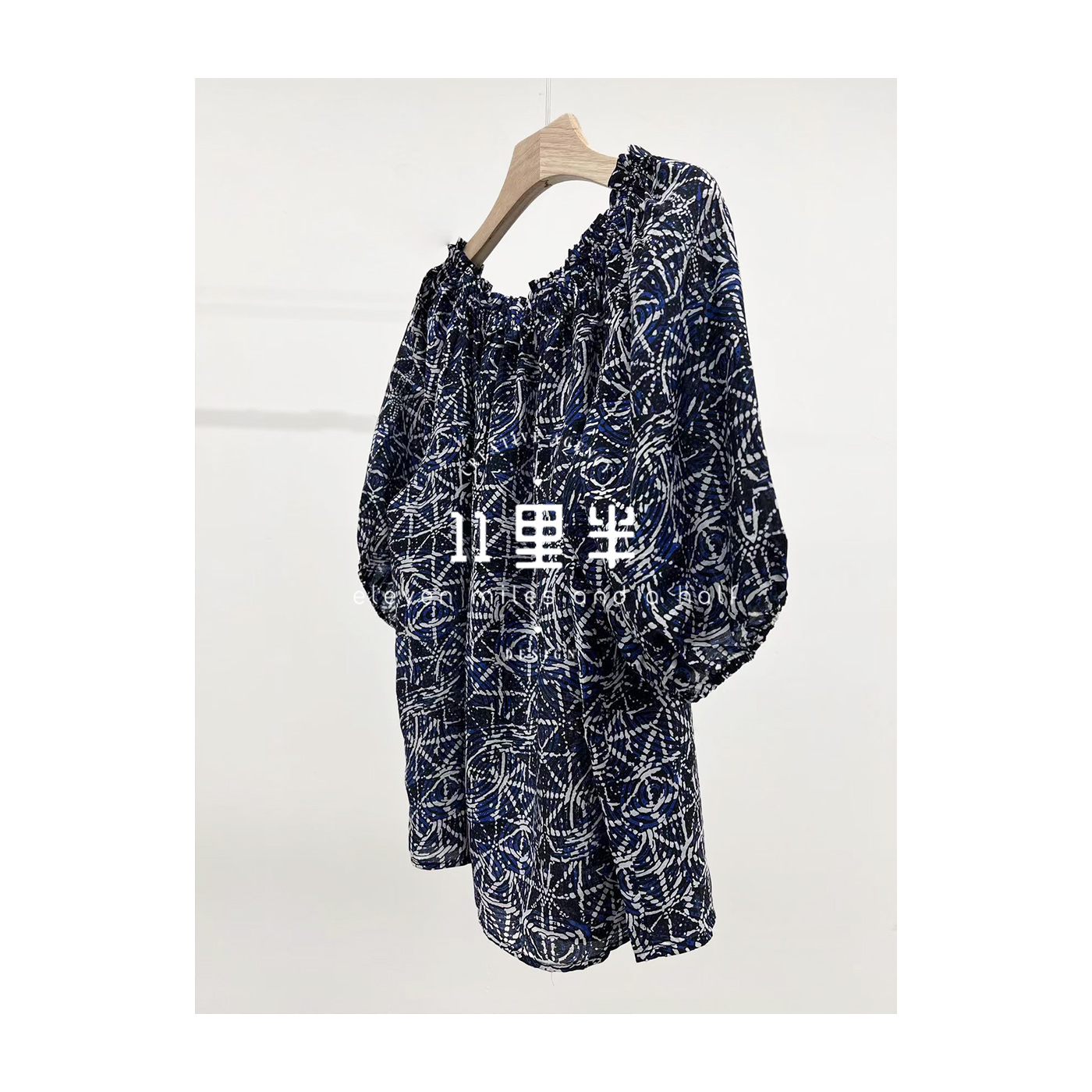 11里半&如懿【蓝调】夏季时尚印花显瘦休闲宽松简约百搭上衣