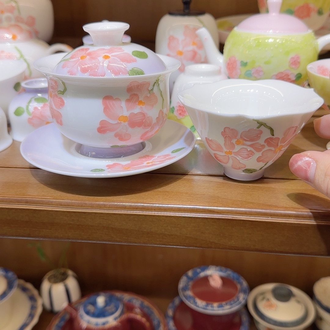 我想吃火锅啦嘿嘿嘻嘻