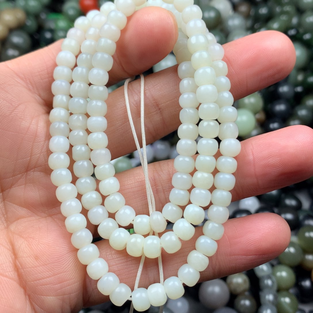 和田玉手链未镶嵌如*…