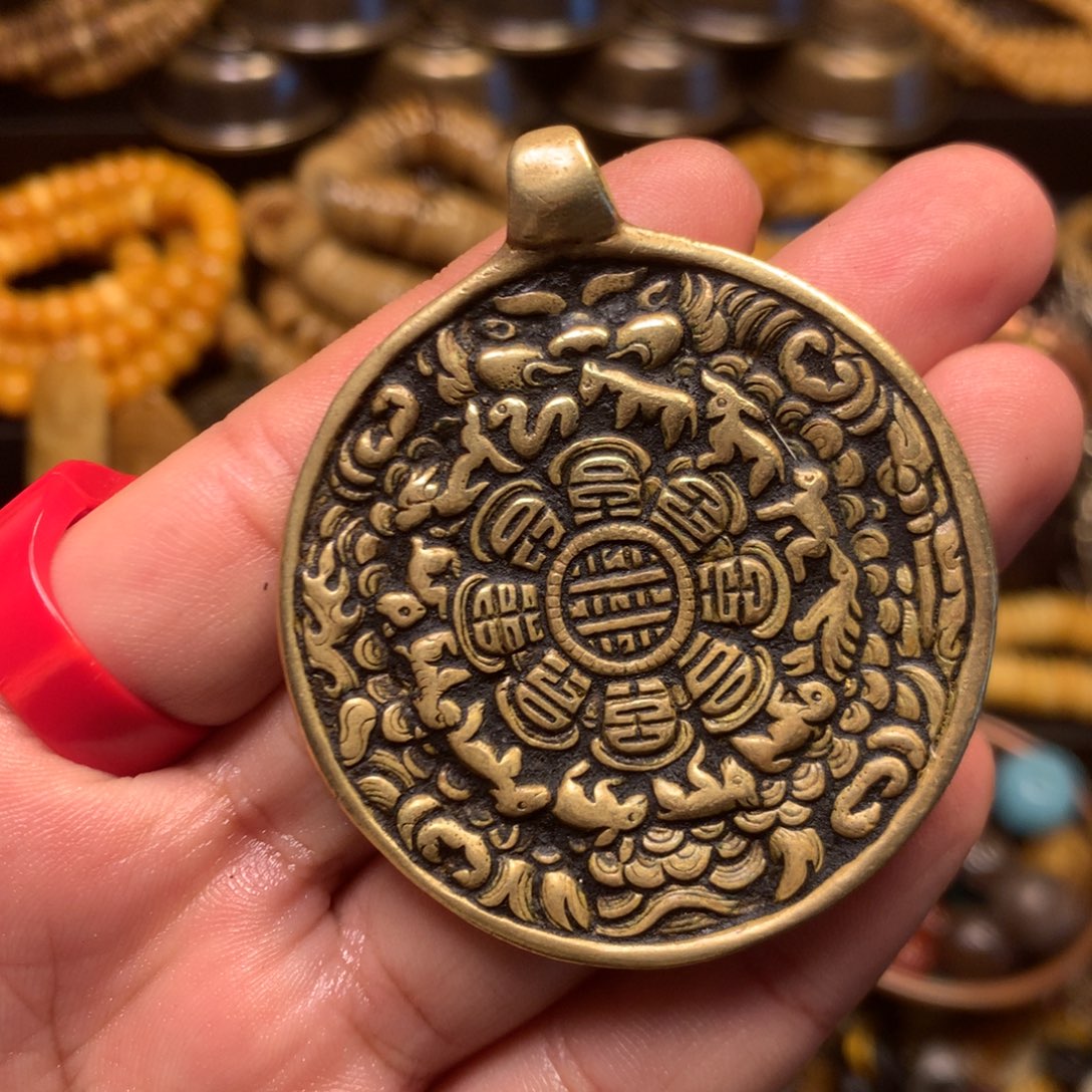 泥塑娘啦擦擦骰子