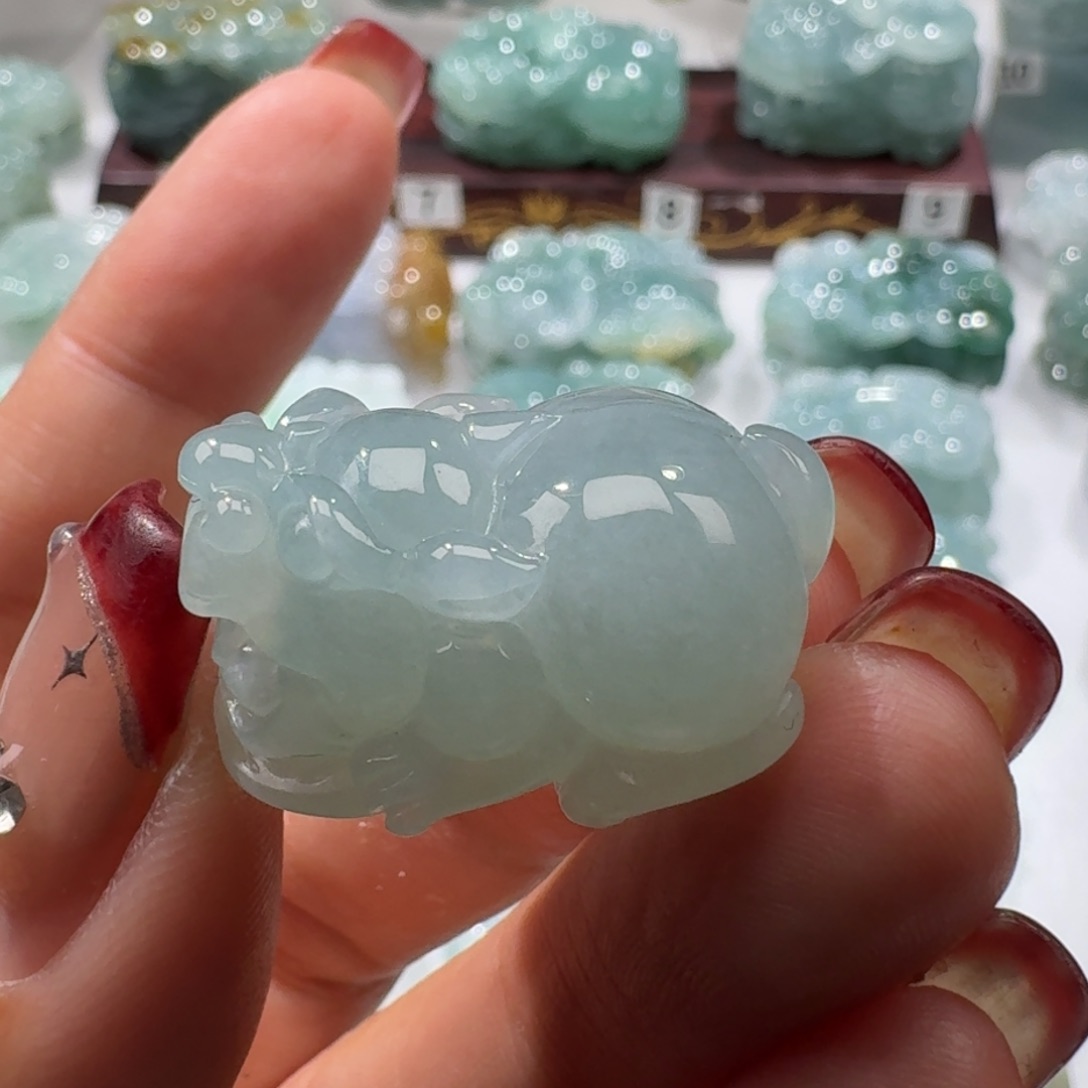 定制翡翠未镶嵌貔貅