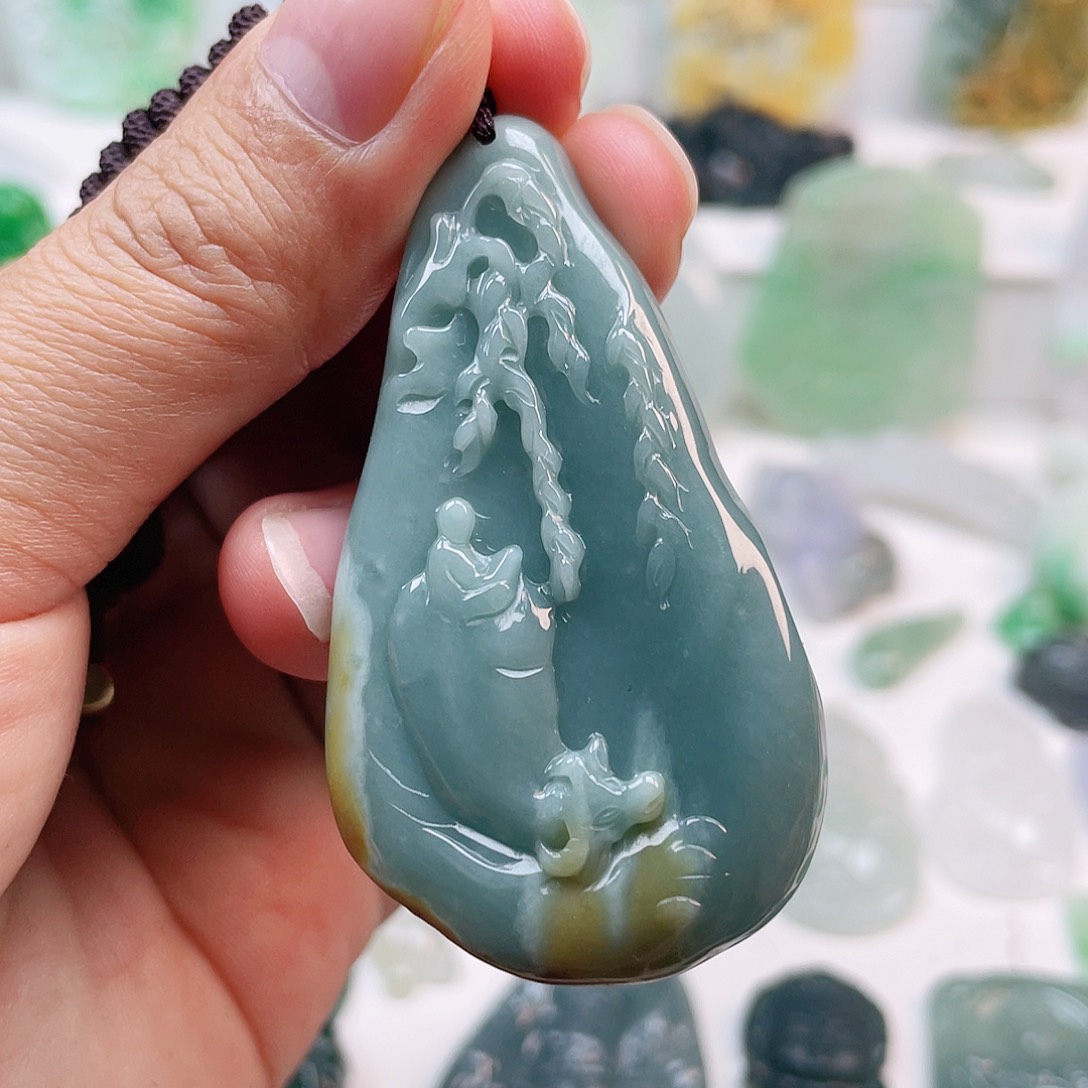 翡翠颈饰未镶嵌悟道