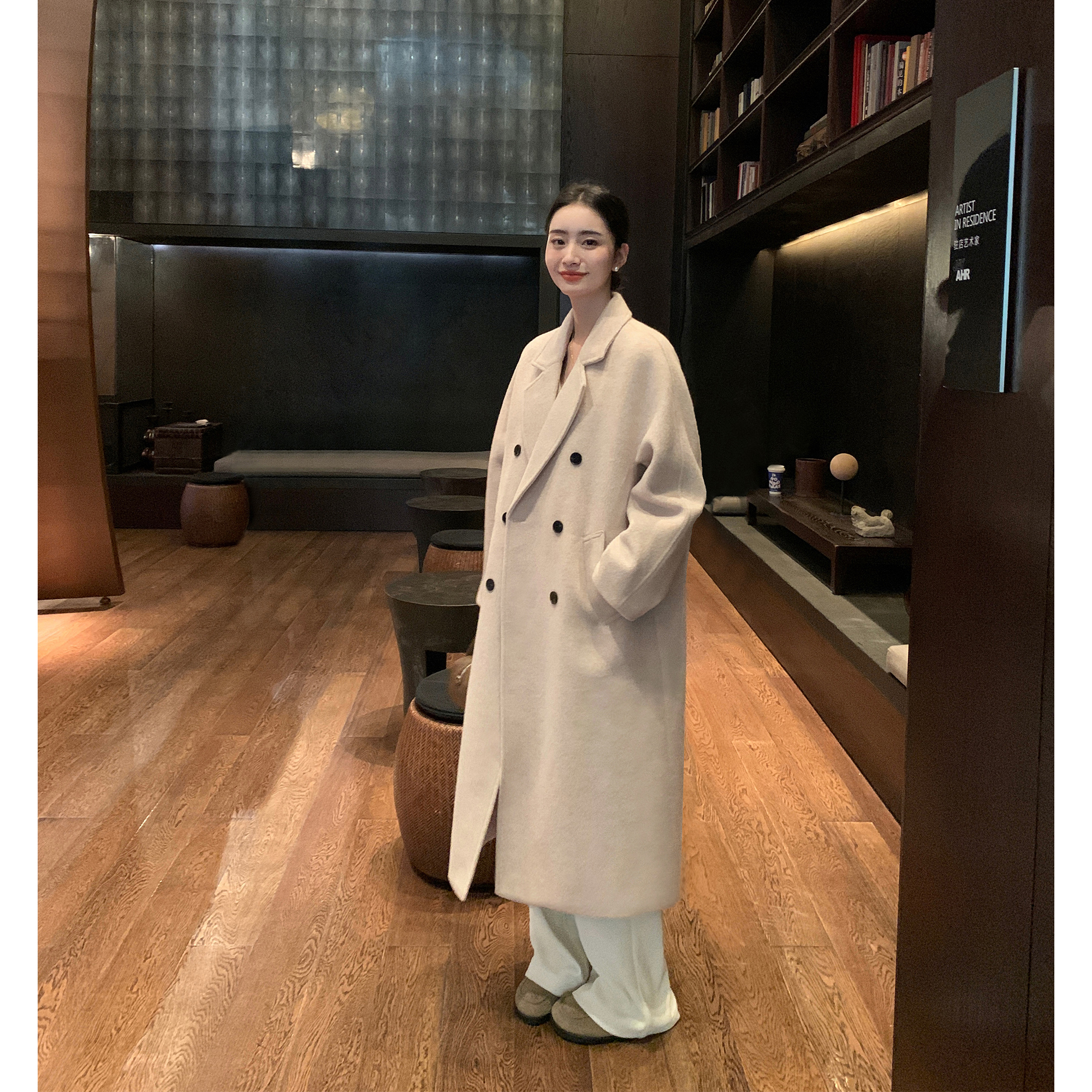 2025新款白色羊驼毛翻领双排扣卷袖长款双面呢女大衣