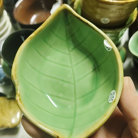 瓷片瓷器，各种摆件，瓷片，