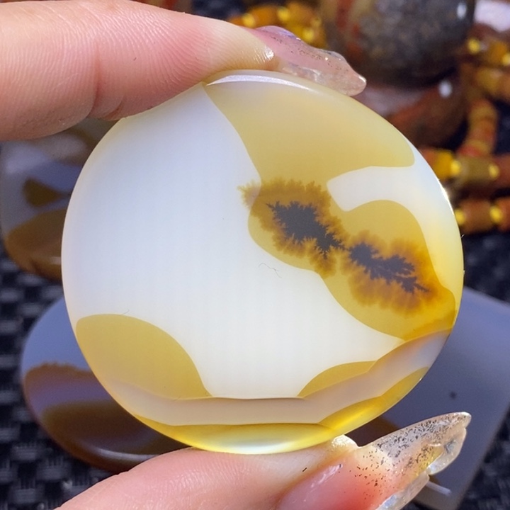 玛瑙/玉髓颈饰未镶嵌