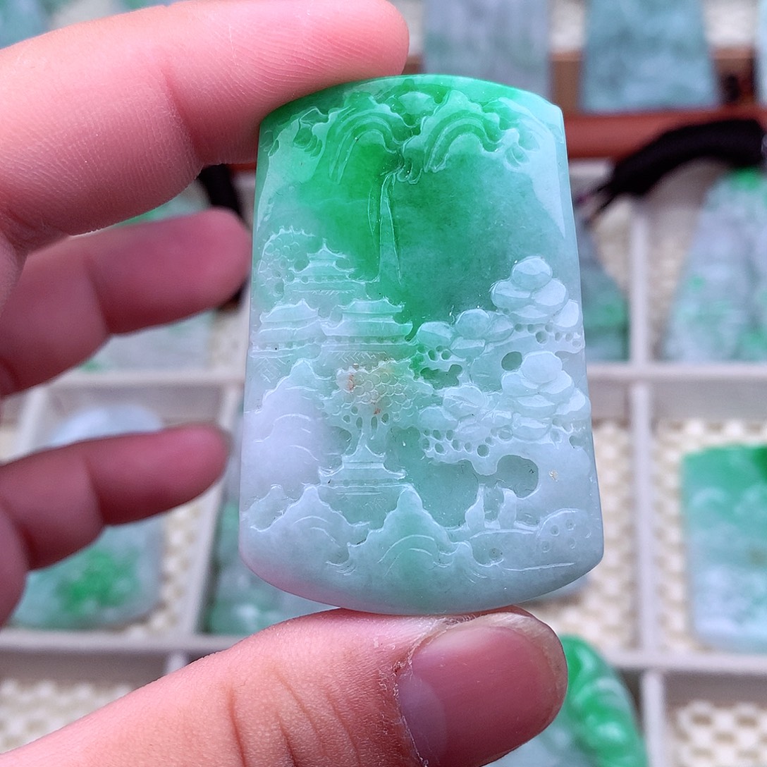 翡翠未镶嵌吊坠(不含链)