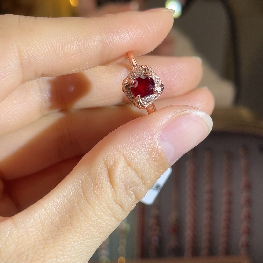 银S925镶嵌红宝石戒指