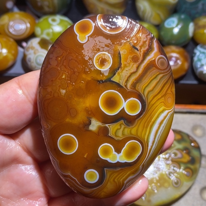 玛瑙/玉髓未镶嵌珠宝半成品